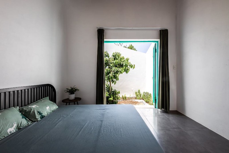 Người bố về quê xây nhà có cả sân chơi như ‘trại hè’ cho các con-10