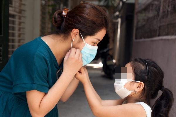 Trẻ nhỏ mắc Covid-19 và loạt băn khoăn, lo lắng được chuyên gia giải đáp tường tận-6