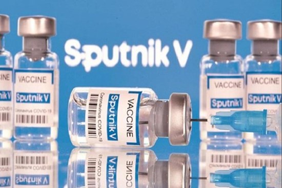 Xem tận mắt quy trình gia công, đóng ống vắc xin Sputnik V tại Việt Nam