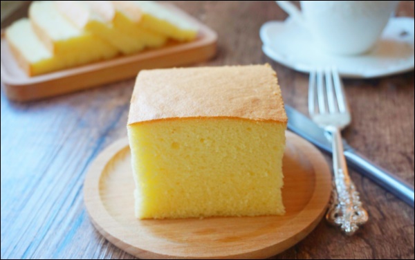 Nồi cơm điện nhà nào cũng có, chị em trổ tài làm ngay&nbsp;bánh bông lan&nbsp;thơm ngon đúng điệu mà không cần lò nướng-3