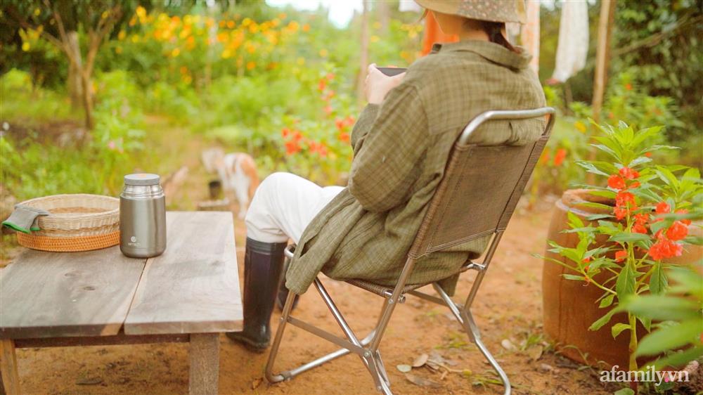 Cuộc sống yên bình bên khu vườn 2000m² sau hai năm bỏ phố về quê của cặp vợ chồng 9X-4