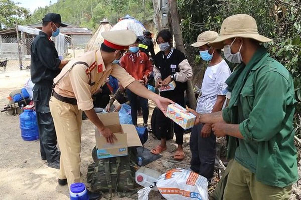 Hà Nội truy vết người tập thể dục ven Hồ Tây sau khi ghi nhận các ca F0 tại Thuỵ Khuê-1
