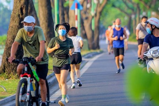 Hà Nội truy vết người tập thể dục ven Hồ Tây sau khi ghi nhận các ca F0 tại Thuỵ Khuê