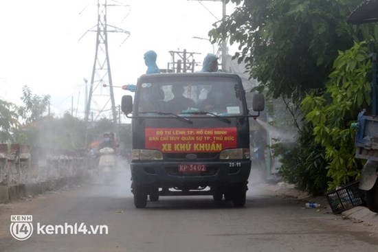 Quân đội sẽ phun khử khuẩn toàn TP.HCM trong 7 ngày tới