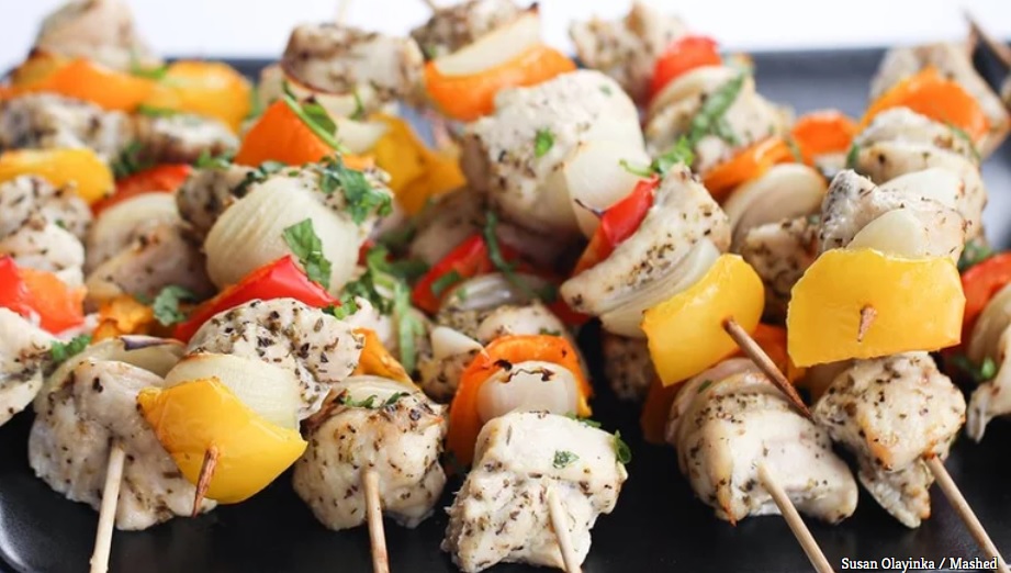 10 công thức biến tấu ức gà nhàm chán thành món ăn ai cũng phải thòm thèm-5