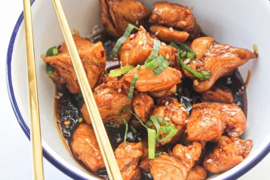 10 công thức biến tấu ức gà nhàm chán thành món ăn ai cũng phải thòm thèm