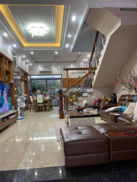 Không gian bên trong ngôi nhà 3 tầng của diễn viên Lê Giang-2