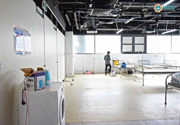 Bệnh viện dã chiến ở Thuận Kiều Plaza chính thức tiếp nhận, điều trị bệnh nhân Covid-19-12