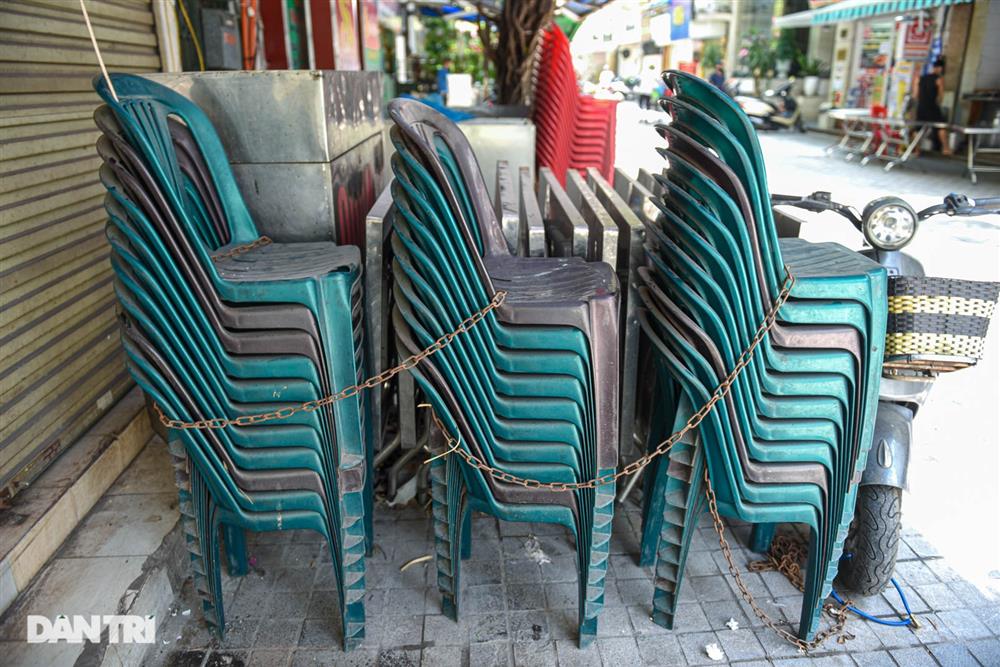 Cảnh cửa đóng then cài, đìu hiu ở phố ẩm thực không ngủ Hà Nội-6