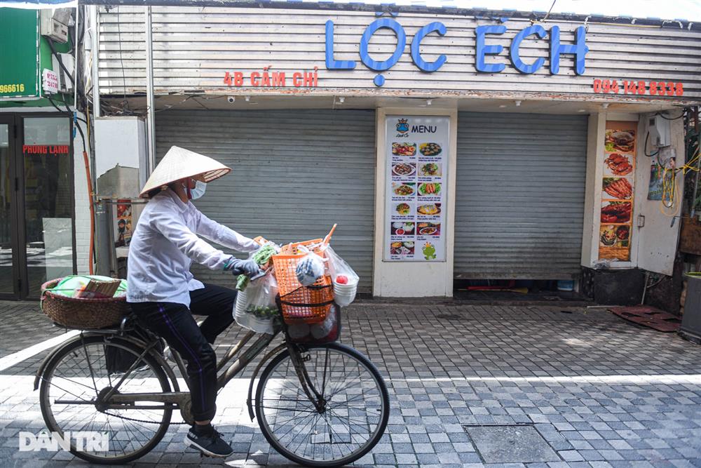 Cảnh cửa đóng then cài, đìu hiu ở phố ẩm thực không ngủ Hà Nội-8