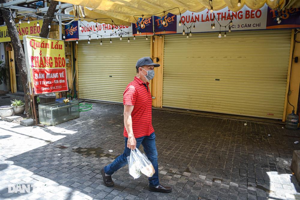 Cảnh cửa đóng then cài, đìu hiu ở phố ẩm thực không ngủ Hà Nội-11