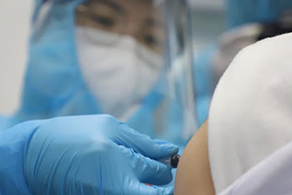 Hà Nội: Phát hiện thêm 17 ca dương tính SARS-CoV-2 ở 11 quận, huyện-2