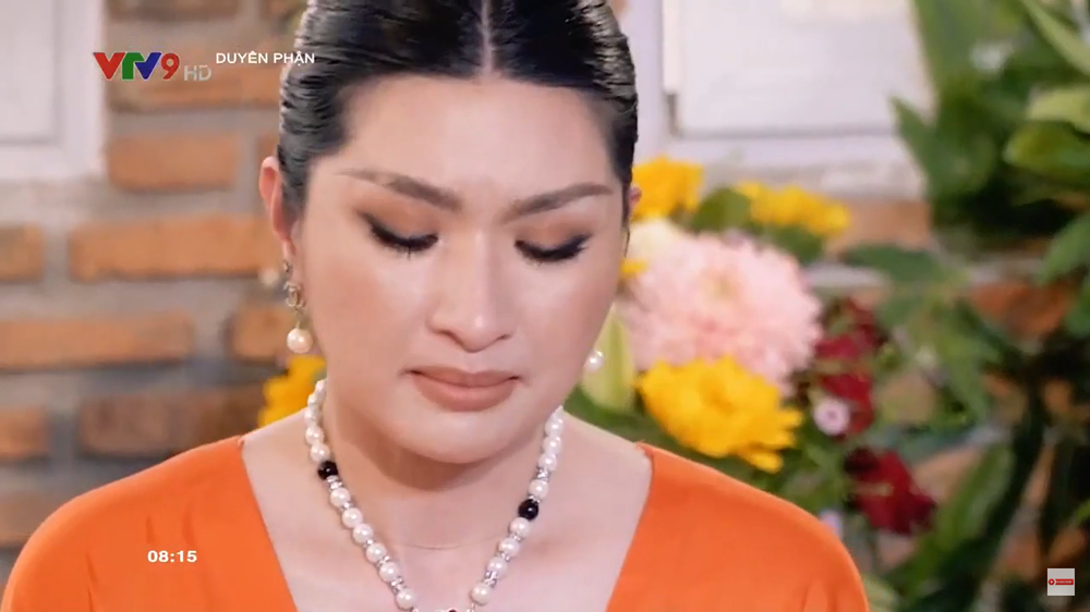 Hồng Nhung bật khóc xin lỗi bố mẹ vì sự cố lộ ảnh nóng: Tòa án gọi ra thì tôi đã ở Mỹ rồi!-1