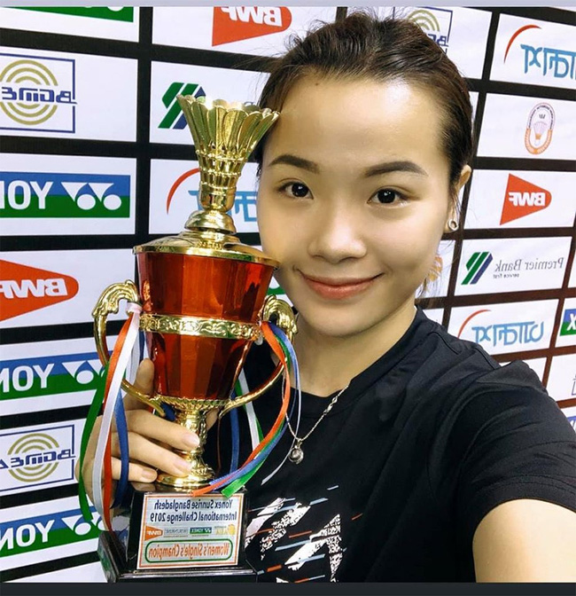 Hot girl cầu lông Nguyễn Thuỳ Linh đại thắng sao Pháp gốc Trung Quốc ở Olympic Tokyo-2
