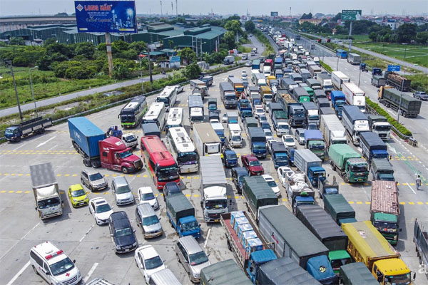 Hà Nội dừng hoạt động shipper công nghệ, nhân viên giao hàng siêu thị và bưu tá được hoạt động-2