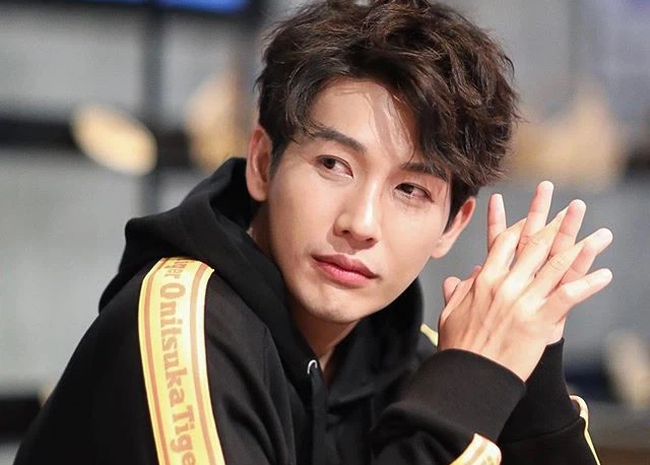 Thấy mẹ người yêu cũ đứng đợi xe, tôi cho đi nhờ rồi sửng sốt khi bác ấy bật khóc kể lại một chuyện cũ cay đắng-1