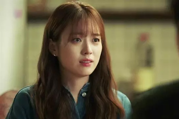 Ốm phải nằm viện, tôi gửi con để bà ngoại chăm nửa tháng, ngày đến đón nhìn thấy thằng bé tôi như đóng băng-1