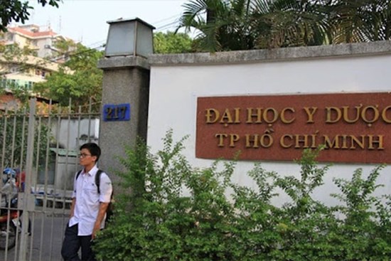 Điểm chuẩn xét tuyển đại học 2021: 13 học sinh được tuyển thẳng vào ĐH Y dược là ai?