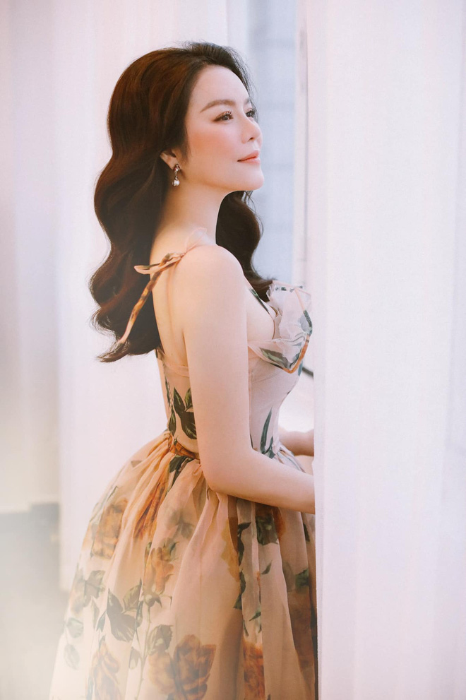 Bị chỉ trích khoe của, không quan tâm sức khoẻ người dân giữa dịch, Lý Nhã Kỳ gay gắt đáp trả 1:1 cả loạt-4