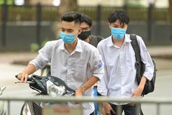 Hot: Lộ diện thí sinh thứ 2 đạt 10 điểm Văn tốt nghiệp THPT 2021