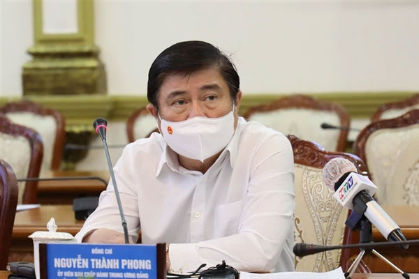 NÓNG: Phát hiện 9 ca dương tính SARS-CoV-2, Bệnh viện Phổi Hà Nội tạm dừng tiếp nhận bệnh nhân-7