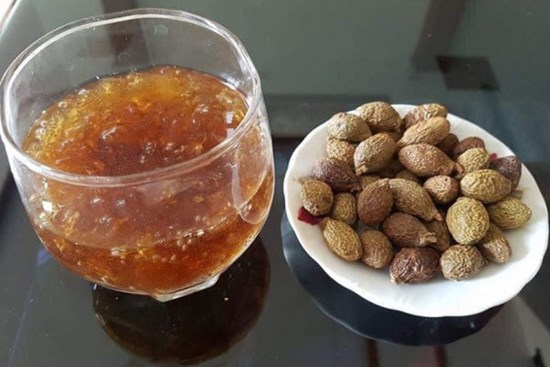 Đặc sản núi rừng 4 năm mới có 1 lần, chị em đua nhau mua về uống giải nhiệt, trị nhiệt miệng, táo bón bất chấp giá cả leo thang