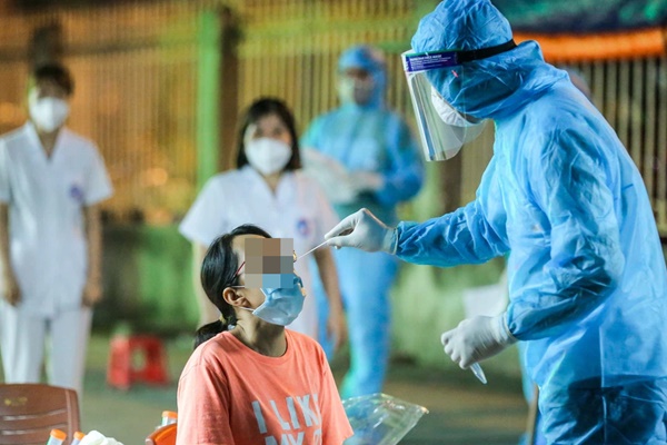 Sáng 26/7, Hà Nội phát hiện 21 ca dương tính SARS-CoV-2, trong đó 9 ca ở BV Phổi Hà Nội-1