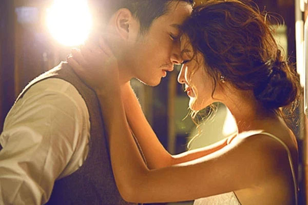 Chồng có bồ, cô vợ cao tay cầm điện thoại thực hiện một thay đổi khiến anh ta xám mặt, run rẩy xin lỗi ngay tức khắc-2