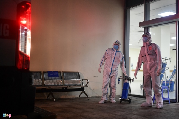 Ranh giới sinh tử ở Bệnh viện Hồi sức Covid-19 TP.HCM-13