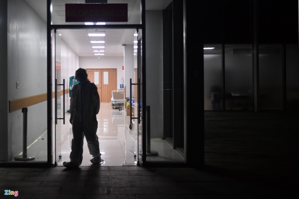 Ranh giới sinh tử ở Bệnh viện Hồi sức Covid-19 TP.HCM-15