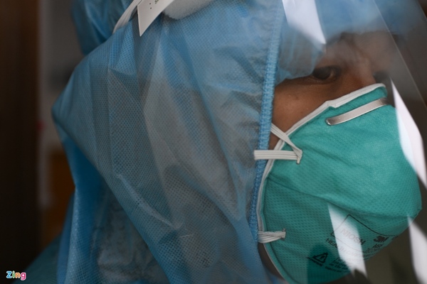 Ranh giới sinh tử ở Bệnh viện Hồi sức Covid-19 TP.HCM-23