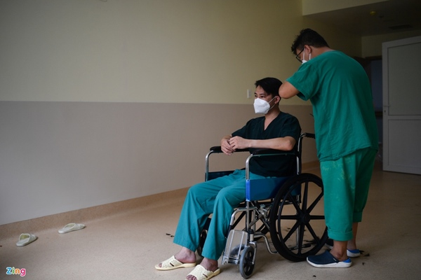 Ranh giới sinh tử ở Bệnh viện Hồi sức Covid-19 TP.HCM-30