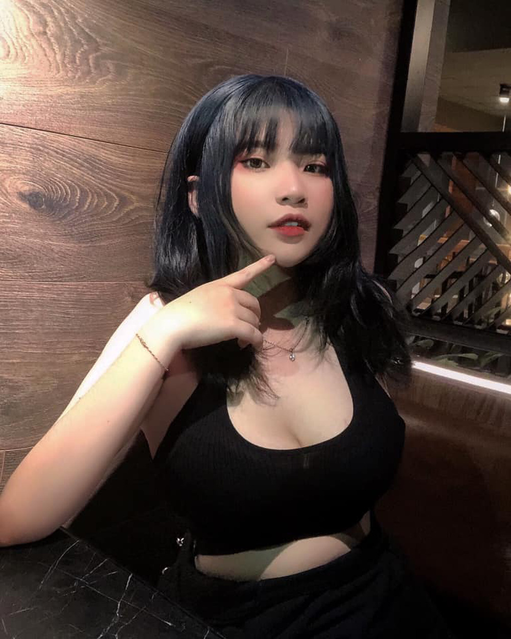 Hot girl trong vụ lộ 40GB ảnh nóng: Từng bị tung clip nhạy cảm lên mạng xã hội cách đây 3 năm-3