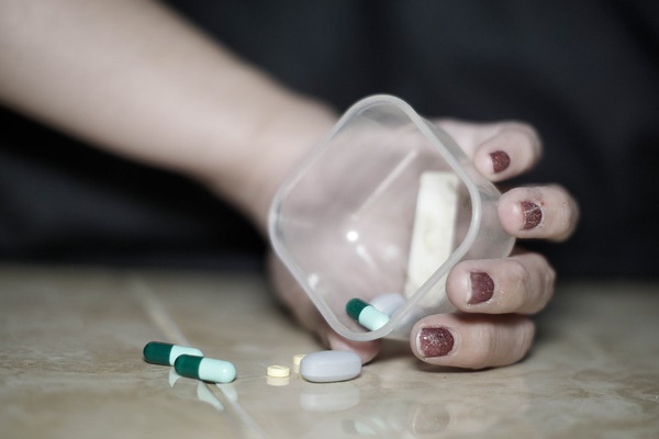 Khoang miệng người phụ nữ nở hoa” trắng xóa, đau đớn vì nhiễm loại nấm tưởng chỉ có ở vùng kín-3