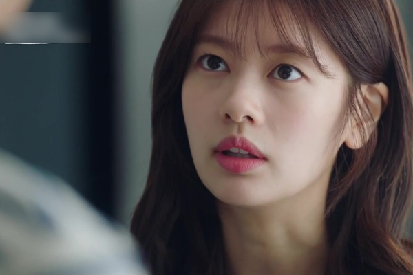 Trong lúc giận cá chém thớt, chồng đổ bát nước canh lên người tôi và phản ứng của bố tôi mới thực sự gây sốc-2