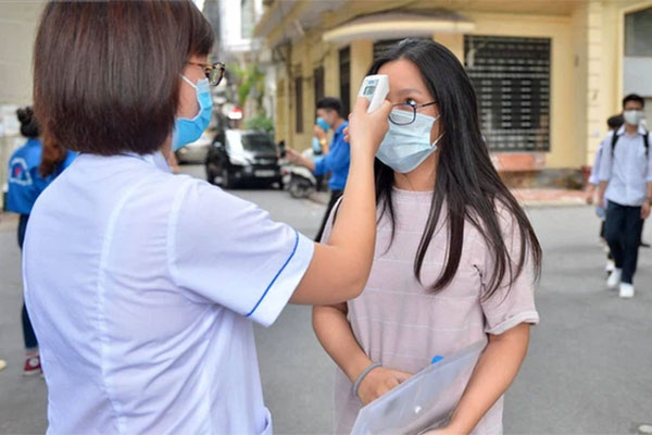 Hỏi thủ khoa khối A bí quyết được 9,75 Lý, cô gái nhận về câu trả lời nghe xong đứng chống nạnh 5 phút chưa hết tức-4