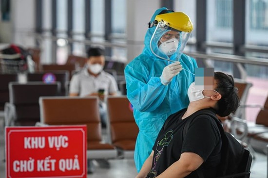 Sáng 27/7, Hà Nội ghi nhận 19 ca dương tính SARS-CoV-2 ở 9 chùm ca bệnh