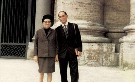 Đưa chồng lên hàng tỷ phú nhưng vẫn bị phản bội, vợ chống lưng” cho tiểu tam kém 15 tuổi vào cửa vì một điều kiện cao tay-3
