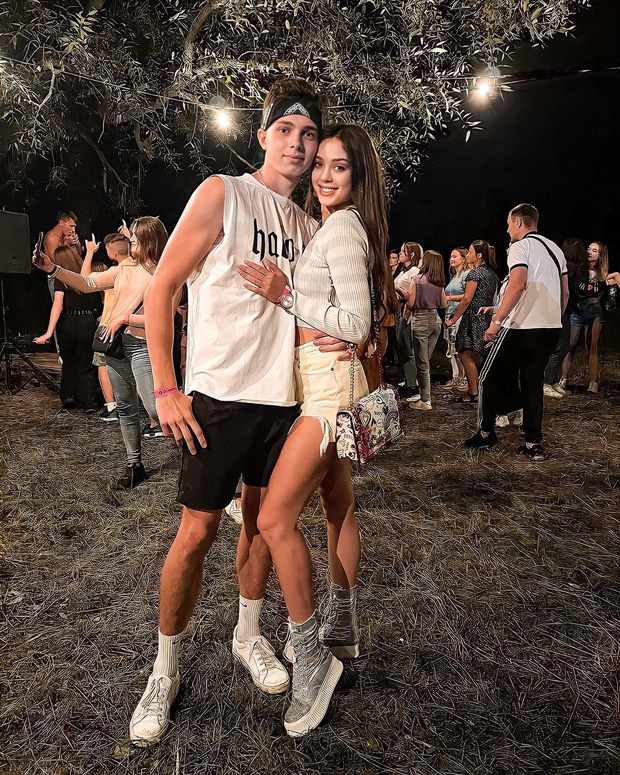 Gà cưng của Ngọc Trinh khoe ảnh chụp chung trai lạ, Bùi Tiến Dũng âm thầm thả nhẹ 1 chiếc bình luận đáng chú ý-1