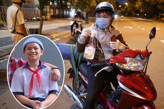 Lời tâm sự về con trai của ông bố chở theo bình oxy ra đường vào giờ giới nghiêm khiến CSGT cũng phải rơi nước mắt