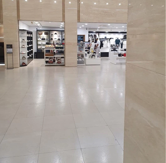 Hyun Bin và Son Ye Jin bị tóm sống” ảnh hẹn hò chơi golf, cùng công khai đi sắm đồ như vợ chồng son-2