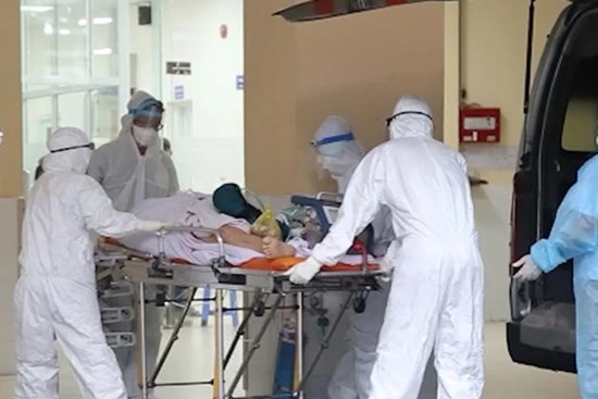 5 triệu chứng cho thấy F0 cần tới bệnh viện trước khi quá muộn