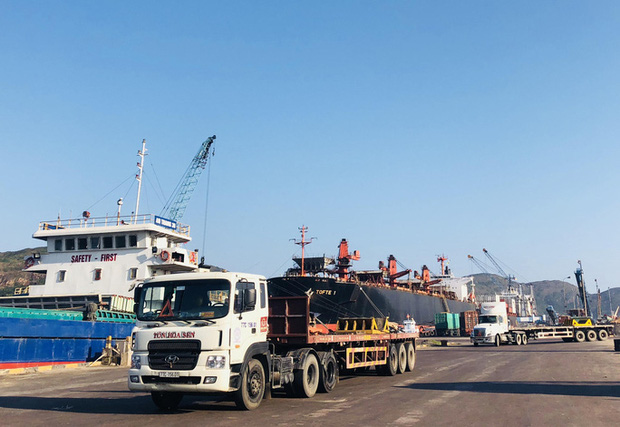 Phát hiện 3 người trong gia đình nghi mắc Covid-19, TP Quy Nhơn phong tỏa nhiều địa điểm-2