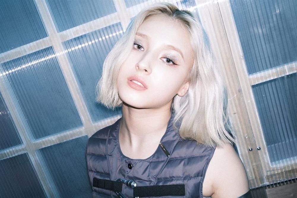 Cắt tóc mái là nước đi sai lầm của Nancy, visual bông hồng lai bớt xuất thần đi hẳn!-10