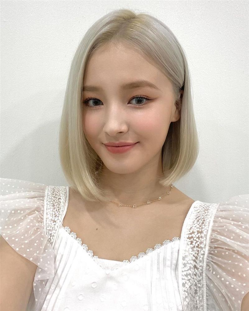 Cắt tóc mái là nước đi sai lầm của Nancy, visual bông hồng lai bớt xuất thần đi hẳn!-9