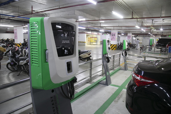 VinFast lắp đặt thần tốc hơn 8.100 cổng sạc ô tô, xe máy điện ở 60 tỉnh thành-7