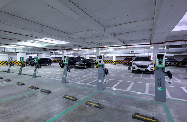 VinFast lắp đặt thần tốc hơn 8.100 cổng sạc ô tô, xe máy điện ở 60 tỉnh thành-8