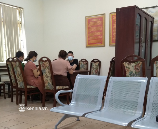 Nam thanh niên khạc nhổ, ném khẩu trang ở thang máy chung cư Hà Nội bị phạt 4 triệu đồng-1