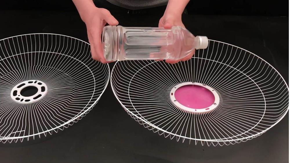 Đừng vội vứt chiếc quạt điện nếu nó bị hỏng, hãy đặt một chai nhựa to ở giữa, cả nhà sẽ đổ xô vào sử dụng-3