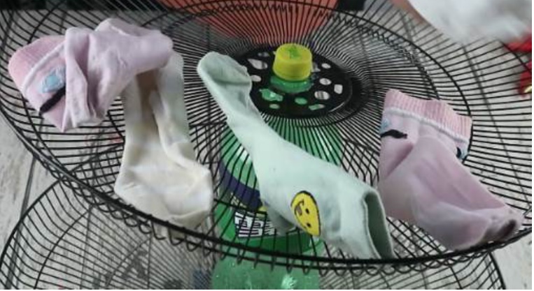 Đừng vội vứt chiếc quạt điện nếu nó bị hỏng, hãy đặt một chai nhựa to ở giữa, cả nhà sẽ đổ xô vào sử dụng-8